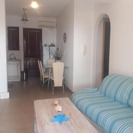 Nektarios Apartment *